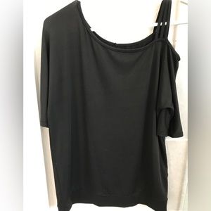 Black Tee, off one shoulder